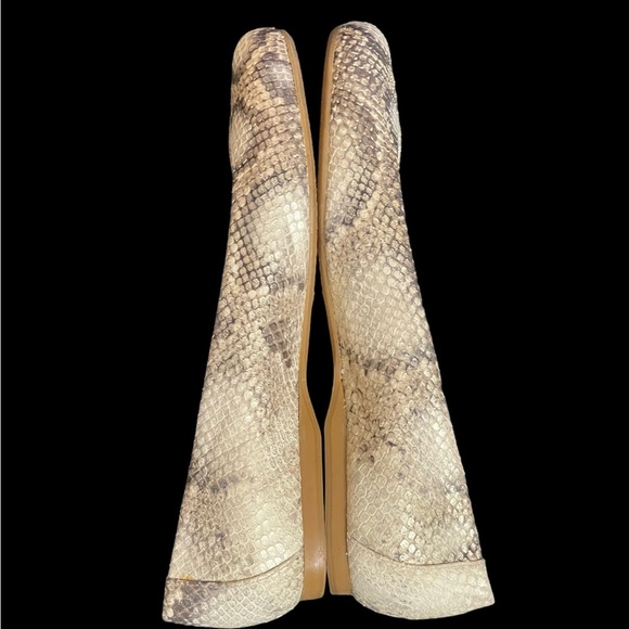 Stuart Weitzman Snakeskin Flats Size 7.5 M - Picture 5 of 15